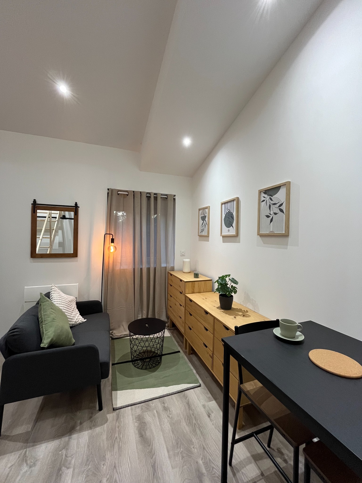 Photo 2 - CHARMANT APPARTEMENT MEUBLE